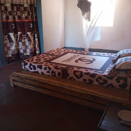 Ecolodge D'Isalo Ranohira Экстерьер фото